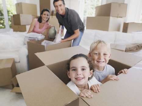 Reliable van service in Surrey starting with professional moving team